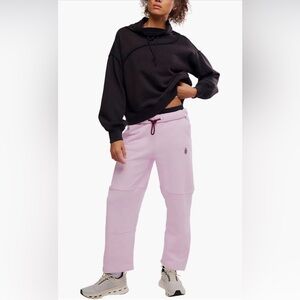 NWT Free People
FP Movement Top Score Cotton Pants
Color: Powder Pink
Size L